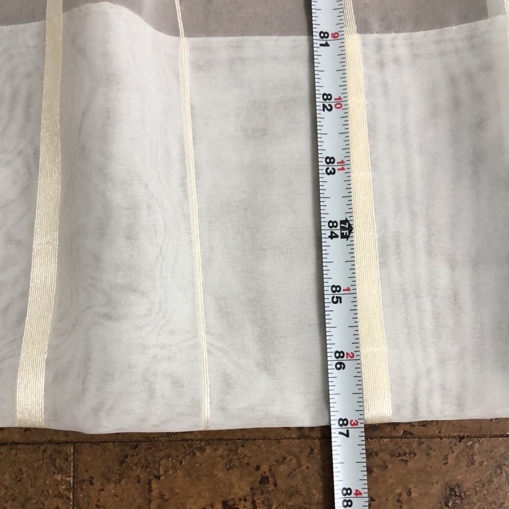 2 Window panels - Picture 8 of 12